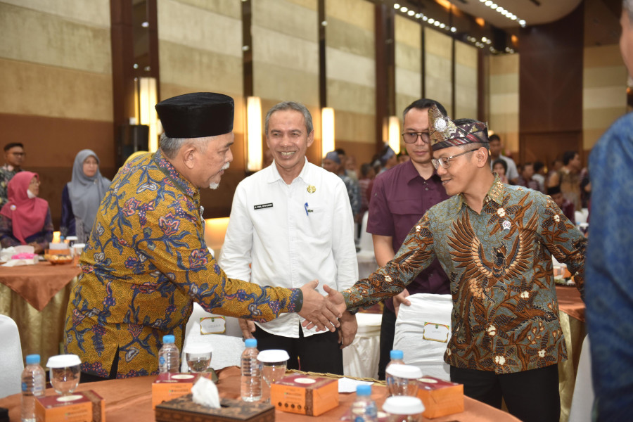 Direksi BRK Syariah Bersama Wamen Dikdasmen RI Hadiri Milad ke 112 Muhammadiyah