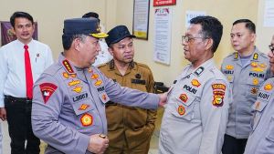 Kapolri 'Sekolahkan Perwira' Aiptu Jimmi, Polisi Pendiri Pesantren Gratis