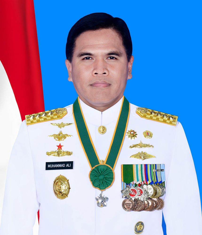 LAM Riau Anugerahkan Gelar Adat Untuk Kasal TNI Laksamana Muhammad Ali