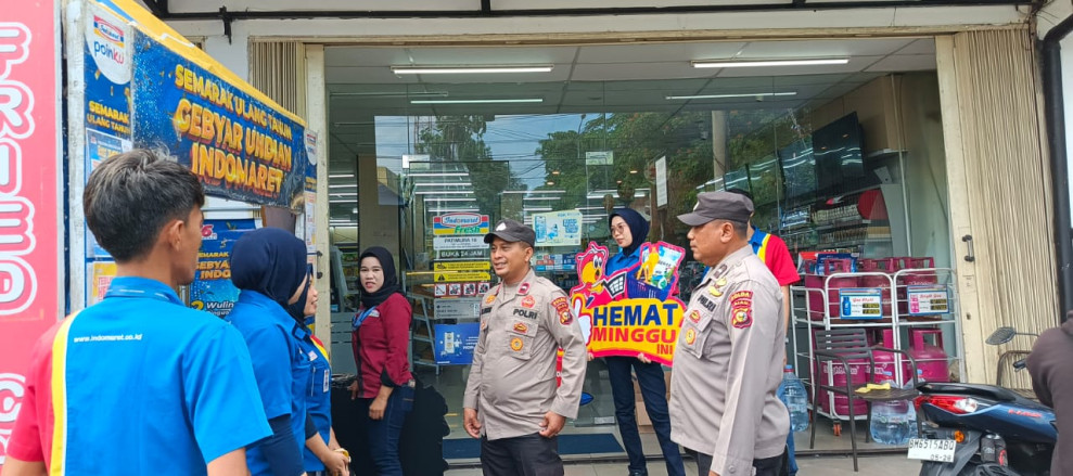 Polda Riau Laksanakan Giat Cooling System, Beri Sosialisasi dan Edukasi Mengenai Tahapan Pilkada ke Masyarakat Pekanbaru