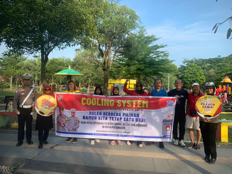Satlantas Polresta Pekanbaru Beri Edukasi ke Masyarakat di Area RTH Ahmad Yani