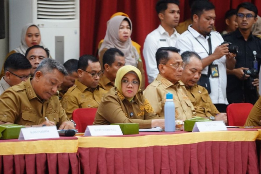Bupati Siak Dr Afni : Jangan Dulu Berlibur ke Daerah Rawan Bencana