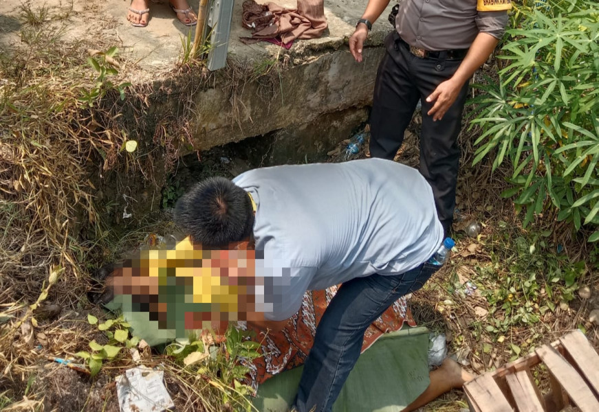 Jasad Wanita Tanpa Busana Ditemukan dalam Parit di Tapung