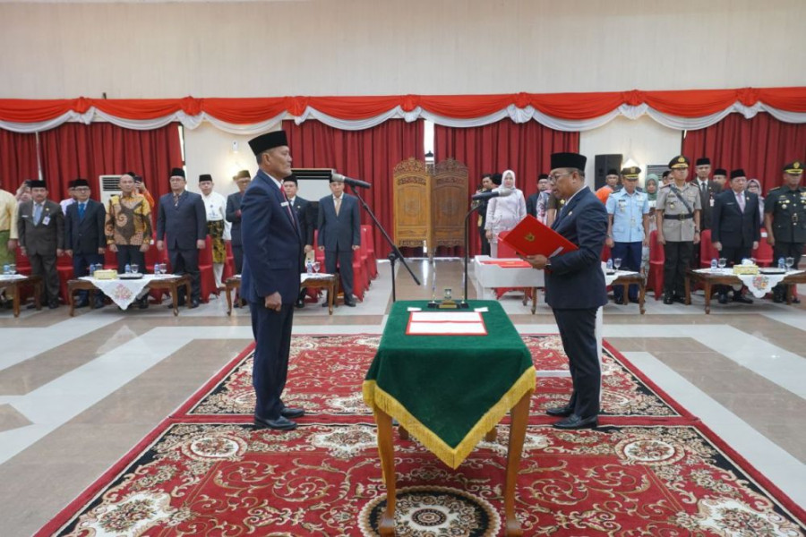 Gubernur Riau Rahman Hadi melantik Taufiq OH sebagai Pj Sekretaris Daerah