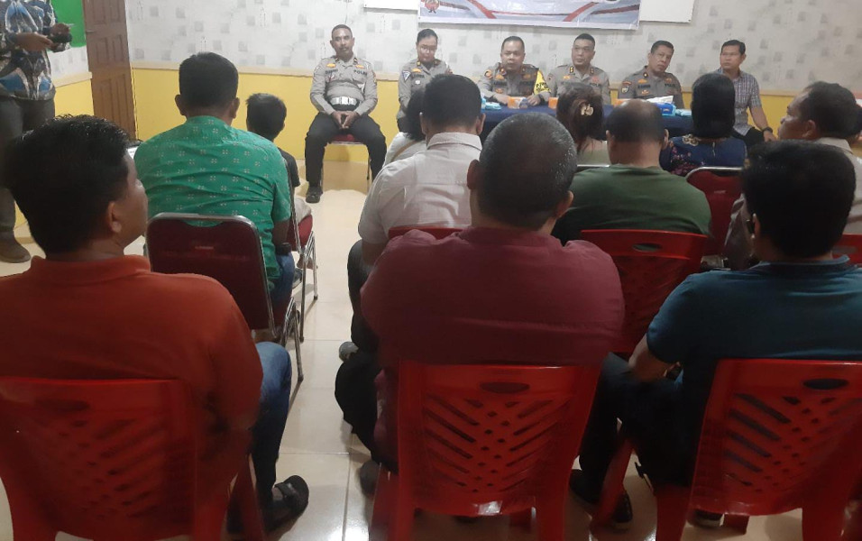 Melalui Kegiatan Minggu Kasih, Polsek Binawidya Ajak Masyarakat Ciptakan Situasi Kamtibmas Jelang Pilkada Serentak 2024