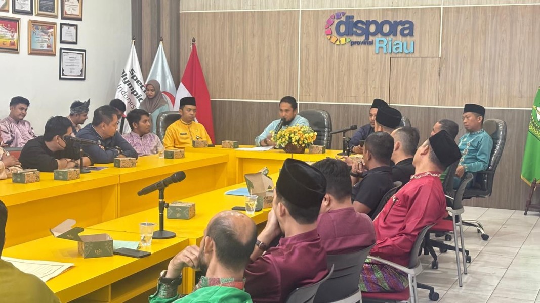 Hari Jadi ke - 68 Prov Riau, Dispora Gelar Turnamen Mini Soccer Antar OPD dan BUMD, Sebagai Ajang Menjalin Silaturahmi