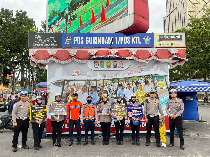 Sasar Area CFD, Ditlantas Polda Riau GELAR Kampanye Keselamatan Dan  Seruan Pilkada Damai