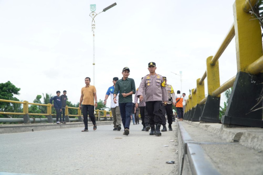Curah Hujan Tinggi, Jembatan Sungai Rokan Penghubung Riau-Sumut Rusak