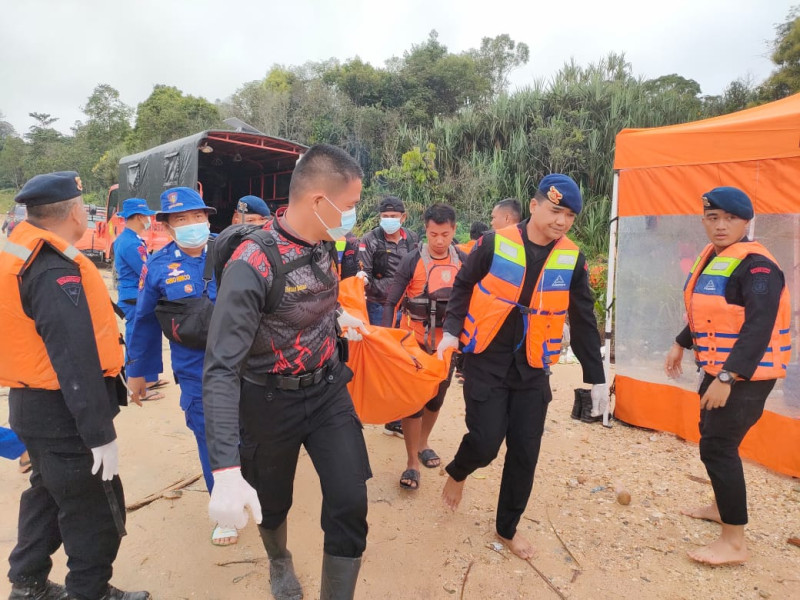 Lakukan Pencarian Selama 3 Hari, 15 Korban Kecelakaan Meningal Dunia Berhasil Ditemukan