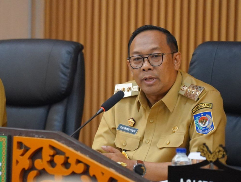 Pj Gubri Rahman Hadi Kumpulkan Seluruh Kepala OPD Pemprov Riau, Ini Tujuannya