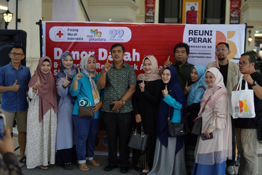 Alumni SMANSA Pekanbaru Angkatan 99 Gelar Bakti Sosial Donor Darah dan Launching Reuni Perak