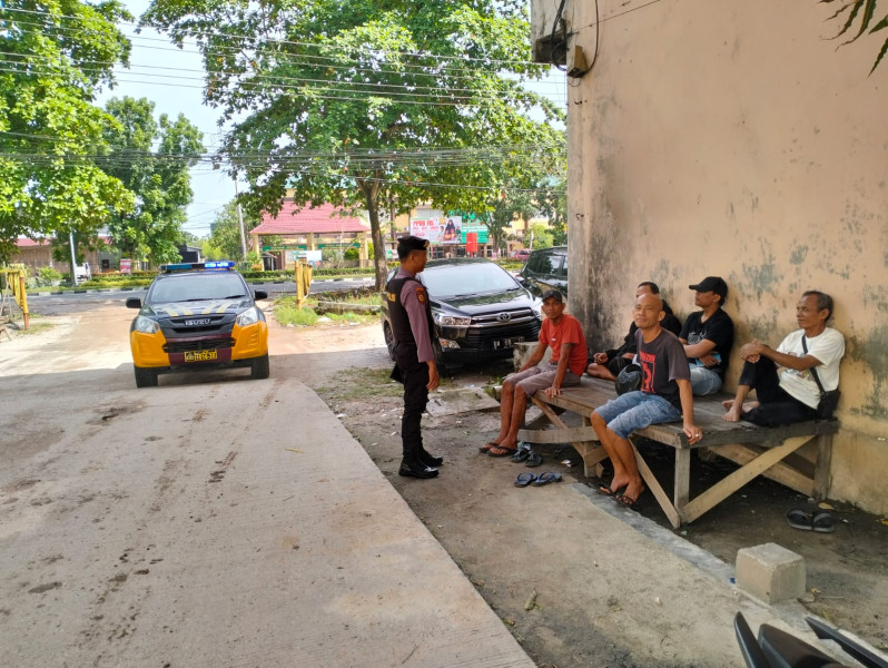 Sat Samapta Polresta Pekanbaru Gelar Cooling System Ajak Buruh Jaga Pilkada Damai
