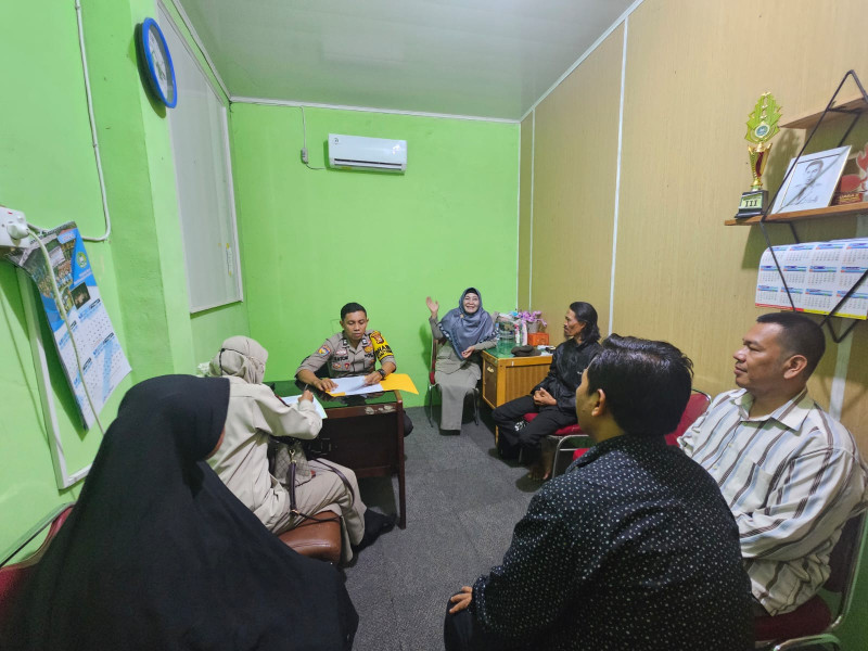 Bhabinkamtibmas Polsek Bukit Raya Selesaikan Permasalahan Warga Melalui Problem Solving