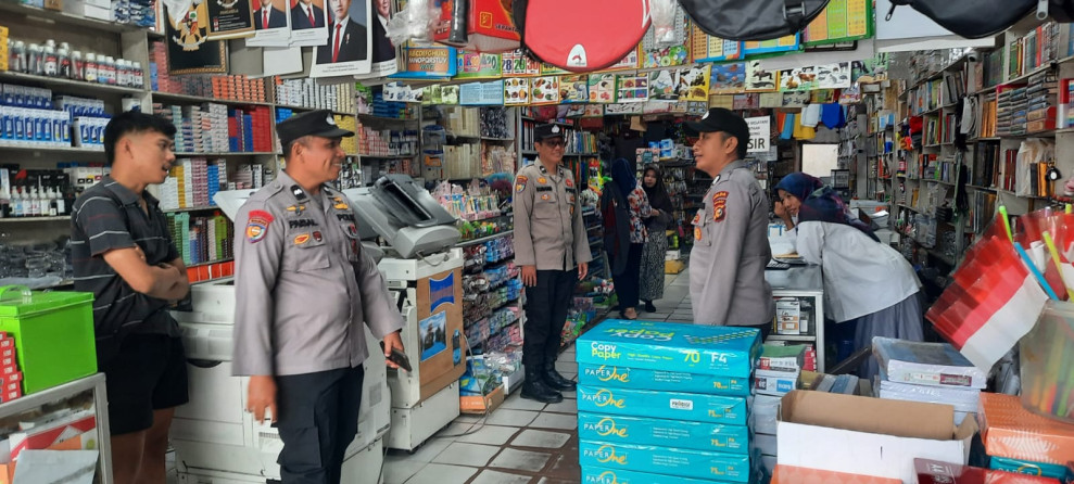 Polda Riau Sambangi Masyarakat, Upaya Cooling System Pasca Pilkada Serentak 2024
