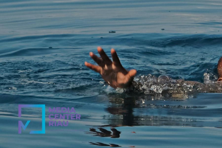 Tragedi Pilu di Pelabuhan Sungai Pakning, Dua Sahabat Tenggelam Bersama