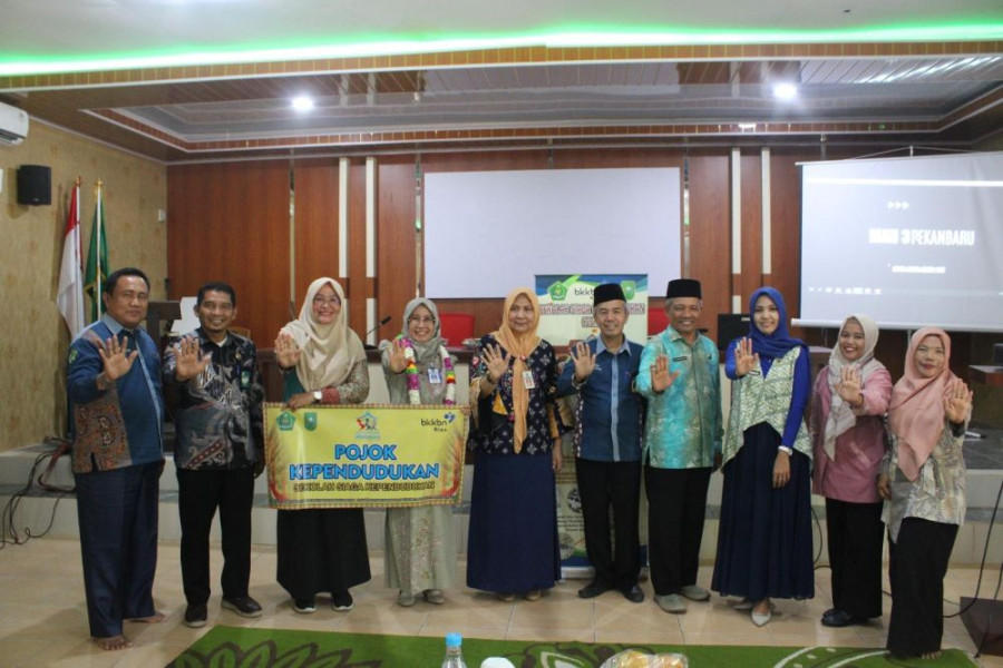 Kemenag Pekanbaru Berikan Pendampingan dan Sosialisasi Sekolah Siaga Kependudukan di MAN 3