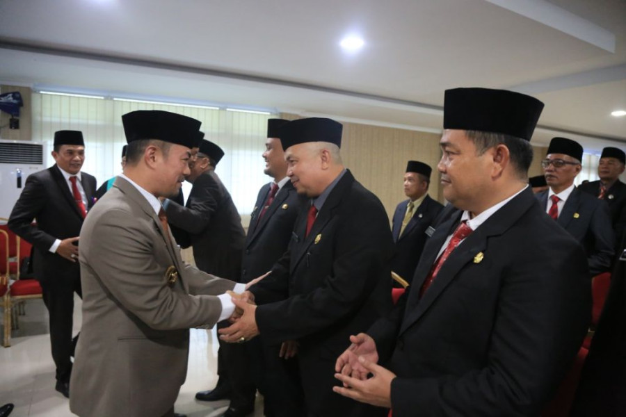 PJ Walikota Risnandar Mahiwa Melantik 35 Pejabat Administrator Pemko Pekanbaru