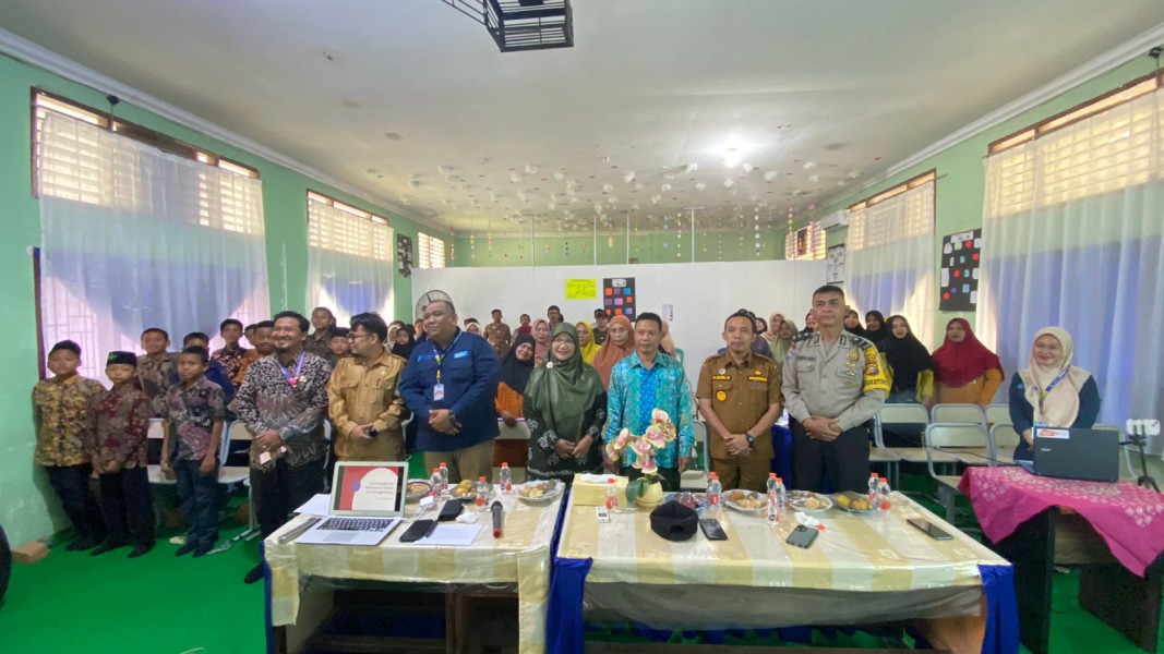Dosen FIA UNILAK Sosialisasi Pencegahan Perundungan dan Kekerasan  SMP Negeri 6 Tualang Siak