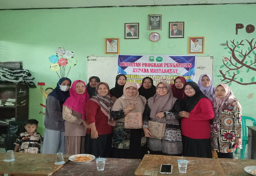 Pengembangan Usaha Gula Merah Nira Sawit  Di Desa Maredan Barat Kecamatan Tualang Kabupaten Siak