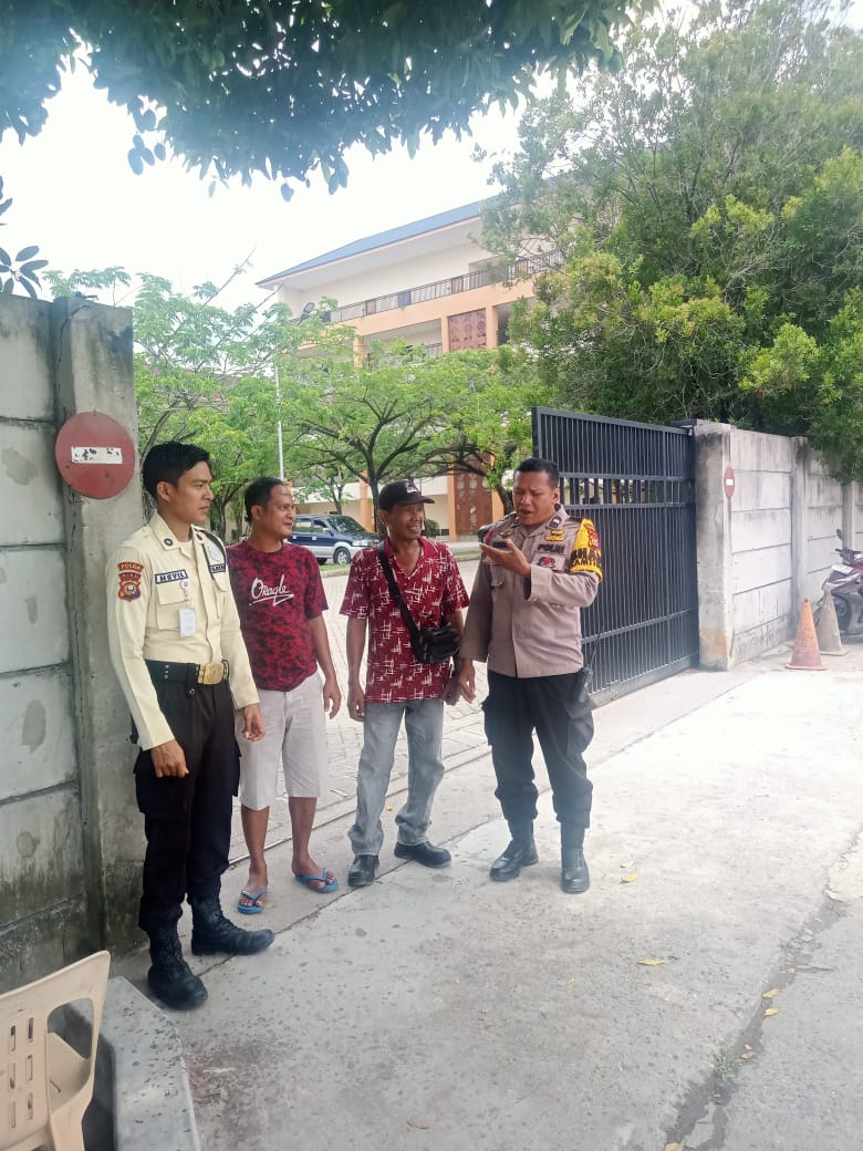 Polsek Payung Sekaki Sambangi Warga Beri Himbauan Tingkatkan Kamtibmas Menjelang Bergulirnya Pilkada 2024