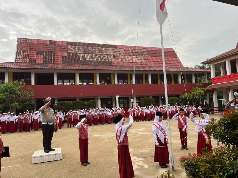 Police Goes To School, Satlantas Inhil Kunjungi SD Negeri 032 Tembilahan