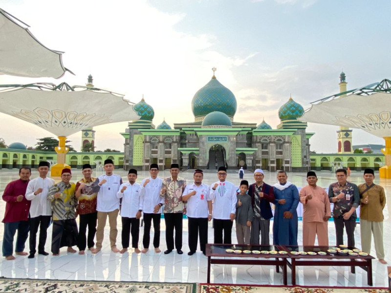 Resmi Dibuka, 30 Peserta Ramaikan Bazar Ramadan Annur Raya Annur Riau
