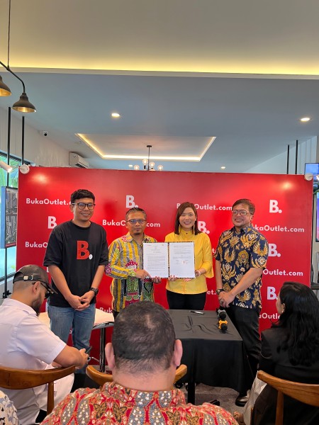 Dua Puluh Tahun Sukses Jalankan Bisnis Waralaba, Kini Rilis Platform Online Khusus Brand Franchise & Kemitraan Buka Outlet