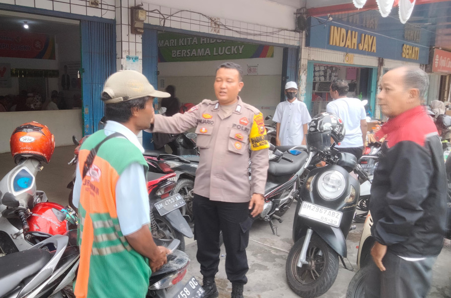 Pesan Bhabinkamtibmas Polsek Pekanbaru Bikin Pedagang Lebih Waspada, Simak Ulasannya