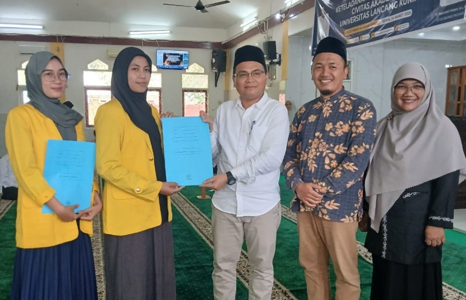 Unilak Serahkan Beasiswa Cendekia, Ratusan Dosen Sisihkan Tunjangan Serdos untuk Mahasiswa