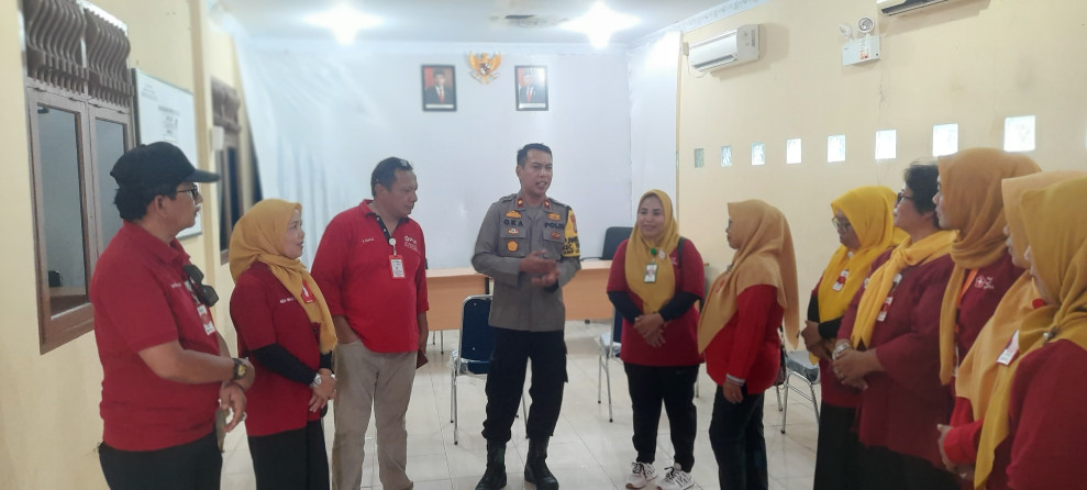 Gelar Cooling System Bersama PMI, Kapolsek Tenayan Raya Himbau Jaga Kamtibmas Jelang Pilkada Serentak 2024