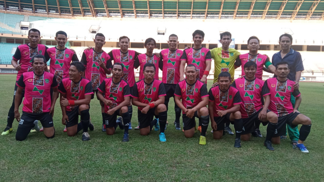 Gol Cepat Kapten PWI Riau Anom Sumantri Kandaskan Pemkab Pelelawan 3 - 0