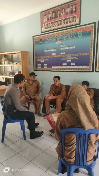 Sambangi Kantor Kepenghuluan Pelita Kecamatan Bagan Sinembah, Polsek Bagan Sinembah Gelar Cooling System