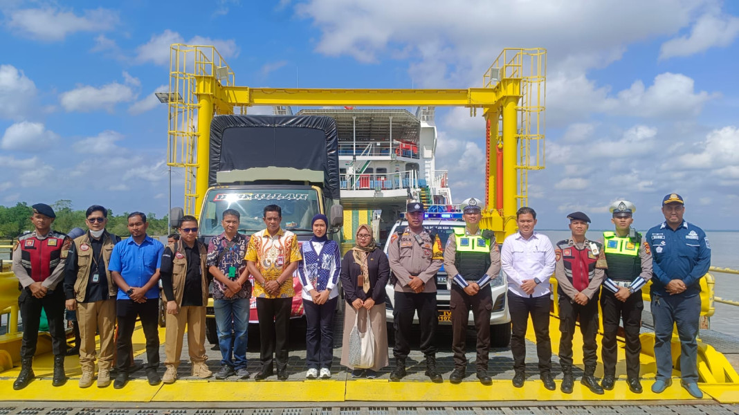 Satgas Mantap Praja Polres Kep Meranti, Kawal Kedatangan Logistik KPU Tahap Dua