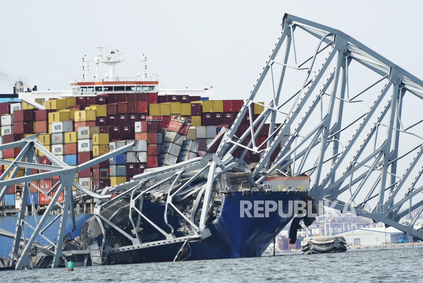 Singapura Kirim Tim Investigasi Jembatan Baltimore Ambruk