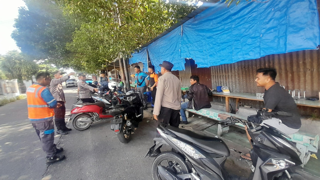 Guna Tingkatkan Pemahaman Masyarakat Menjelang Pilkada Serentak 2024, Personel Satgas Preemtif Subsatgas Binmas Polda Riau Gelar Sosialisasi serta Edukasi
