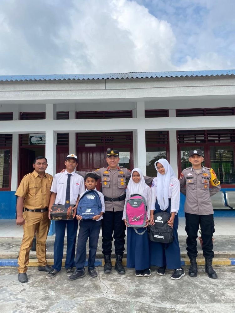 Polsek LBJ Sosialisasi Bahaya Narkoba di SMPN 1