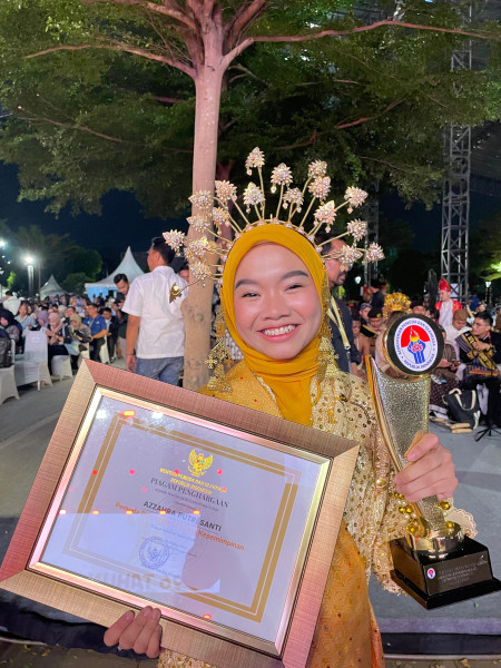 Azzahra Putri Santi, Pemudi Inspiratif Riau, Raih Penghargaan Pemuda Berprestasi Bidang Kepemimpinan Nasional di Hari Sumpah Pemuda