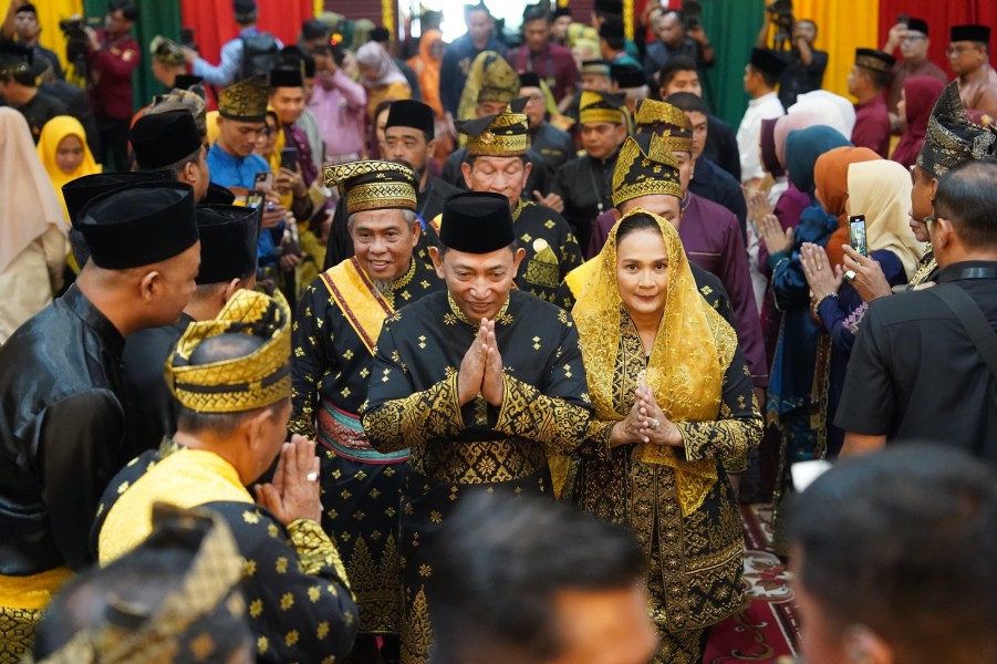 LAM Riau Anugrahi Kapolri Ingatan Budi Simbol Kehormatan, Amanah Moral, dan Komitmen Kebangsaan