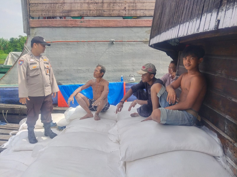 Sukseskan Pilkada Serentak, Polsek Kawasan Pelabuhan Pekanbaru Tingkatkan Patroli dan Sosialisasi