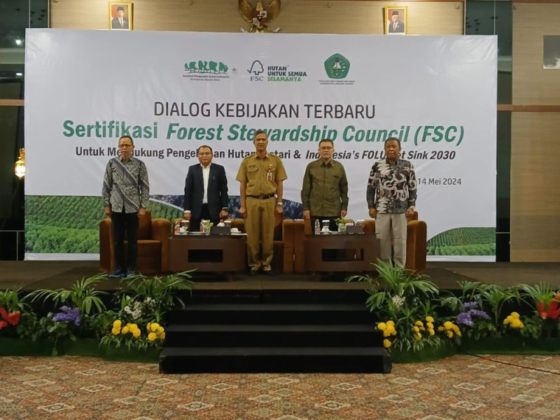 Rektor Unilak Prof Junaidi Bahas Konsep Pengelolaan Hutan Berkelanjutan