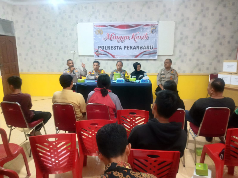 Minggu Kasih Polresta Pekanbaru di Polsek Binawidya: Masyarakat Antusias Berikan Masukan dan Pertanyaan Kamtibmas