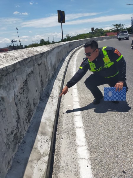 Melaju Kencang di Tikungan, Pemotor Tewas di Fly Over Arengka