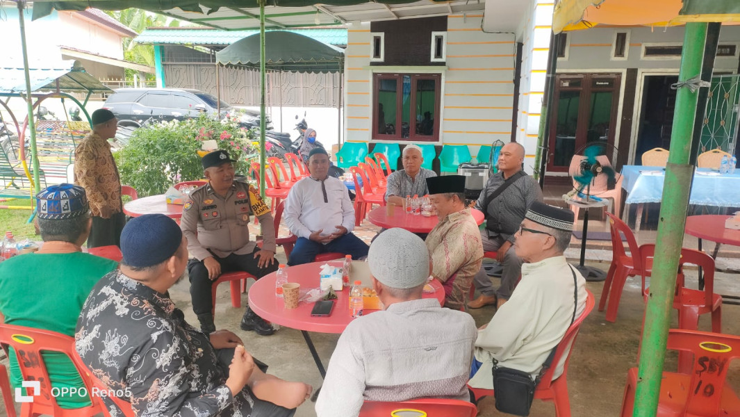 Silaturahmi Bersama Tokoh Masyarakat dan Tokoh Agama Bagan Batu, Polsek Bagan Sinembah Beri Himbauan Ciptakan Pilkada Damai 2024