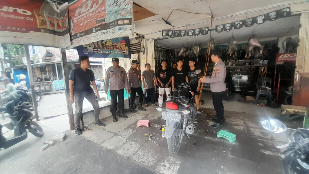 Personel Satgas Preemtif Subsatgas Binmas Polda Riau Gelar Sosialisasi dan Edukasi Kepada Masyarakat Pekanbaru