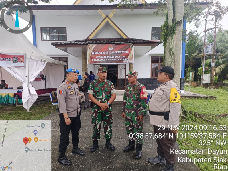 Pengamanan Ketat Polsek Siak dan TNI Jaga Kelancaran Rapat Pleno Terbuka Penghitungan Suara Pilkada Serentak