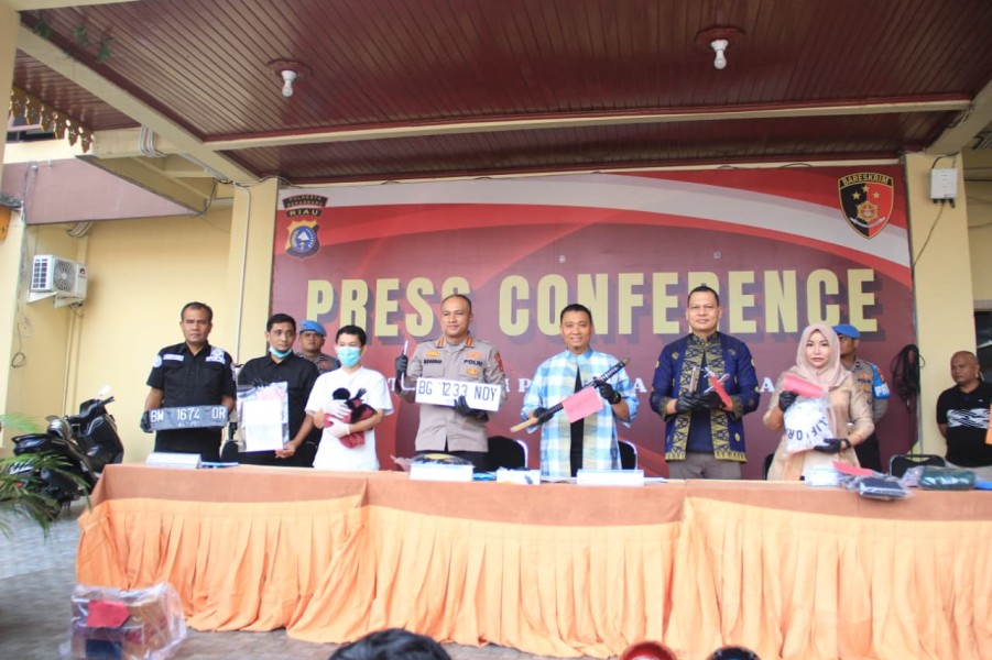 Kapolresta Pekanbaru Rilis Pengungkapan Sejumlah Kasus Viral Geng Motor, Curanmor, Jambret hingga Vandalisme.