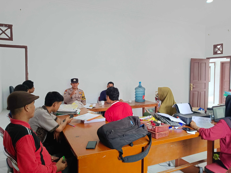 Polsek Sungai Apit Laksanankan Kegiatan Sambang Warga untuk Cooling System Menjelang Pilkada Serentak 2024