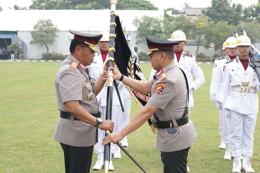 Tongkat Estafet Kapolda Riau Beralih, Herry Heryawan Tekankan Pelayanan dan Kelestarian Alam