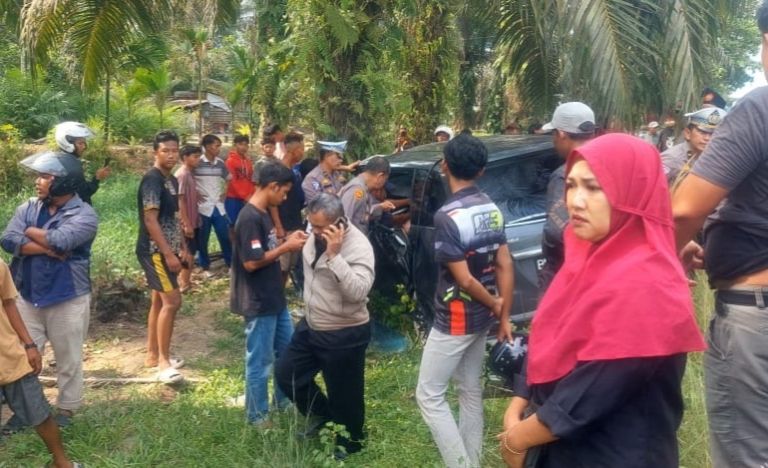 Kecelakaan Tunggal di Bungaraya dan Tabrak Pohon Sawit, Tiga Meninggal Dunia