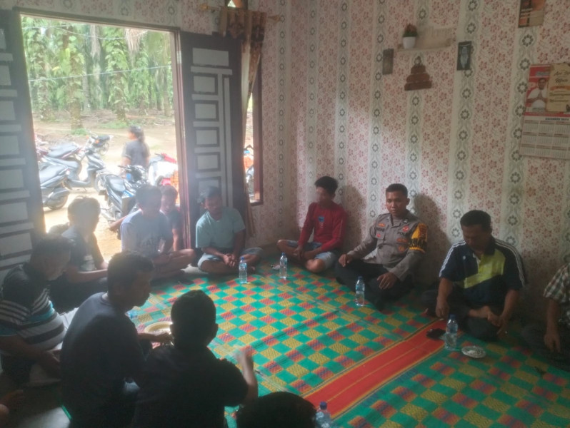 Ajak Tokoh Masyarakat Untuk Ciptakan Pilkada Damai 2024, Polsek Bagan Sinembah Gelar Cooling System di Dusun Beringin Balam